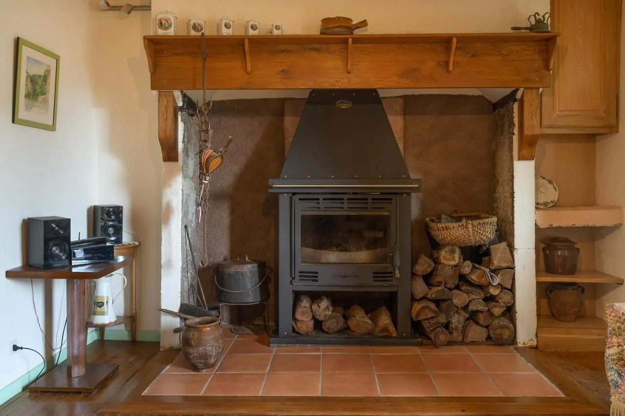 Gîte La Bessière à Mouret 0*,